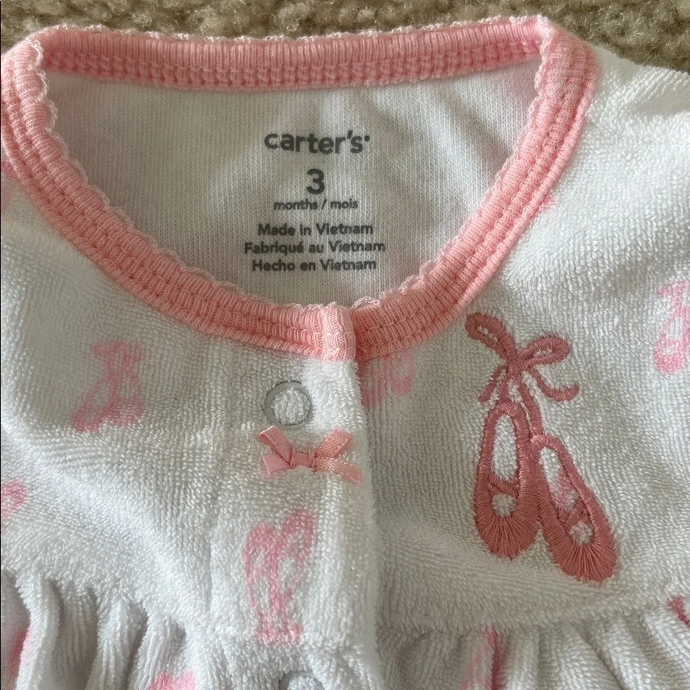 LOT Carter's Baby Girl Clothing Size 3 mos.